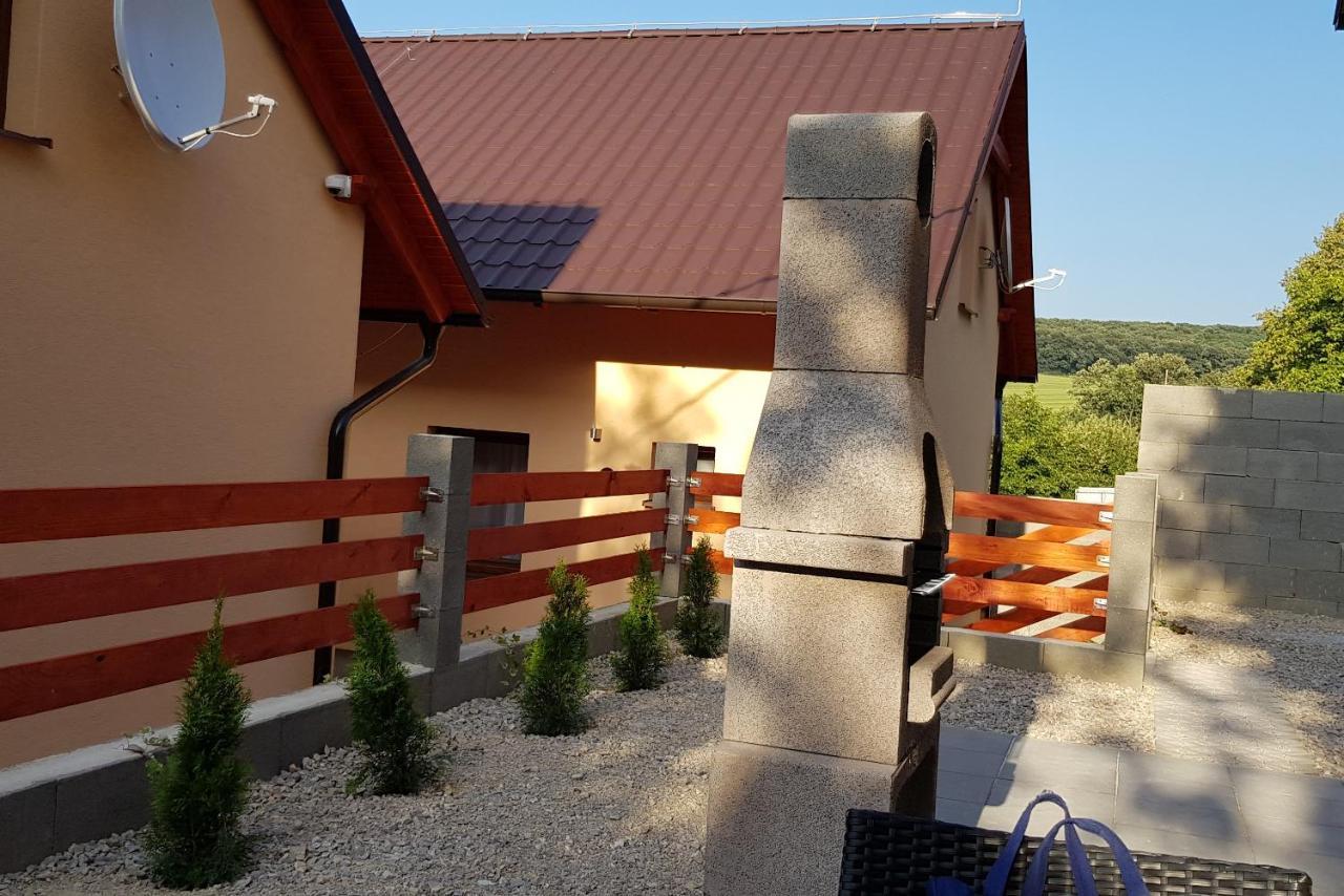 Bungalows Michalka - Podhájska Esterno foto